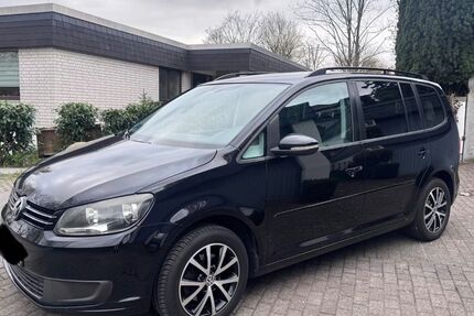 VW Touran 296.470 km 4.900 &euro; Bad Homburg 61350