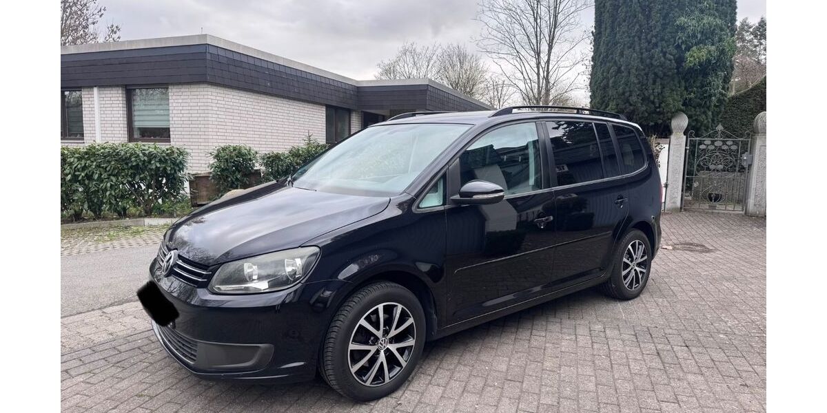 VW Touran 296.470 km 4.900 &euro; Bad Homburg 61350