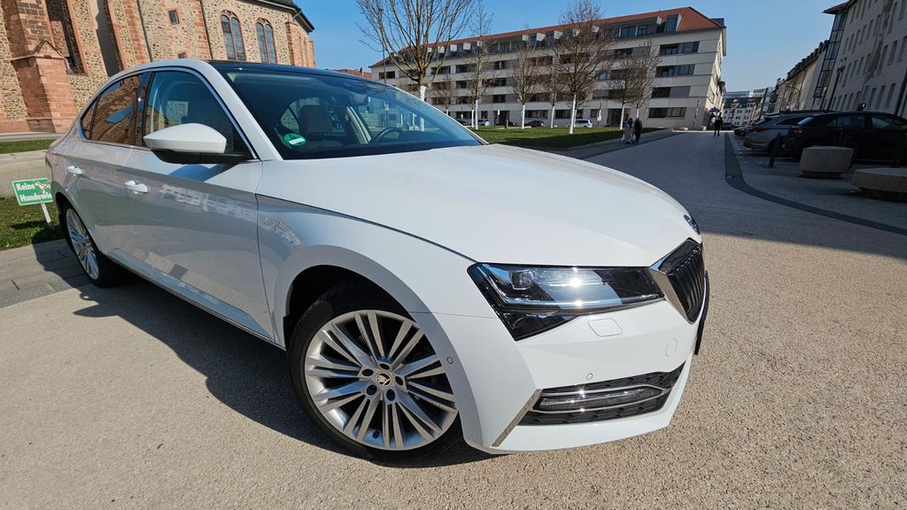 Skoda Superb 28.500 km 31.000 &euro; Hanau 63450