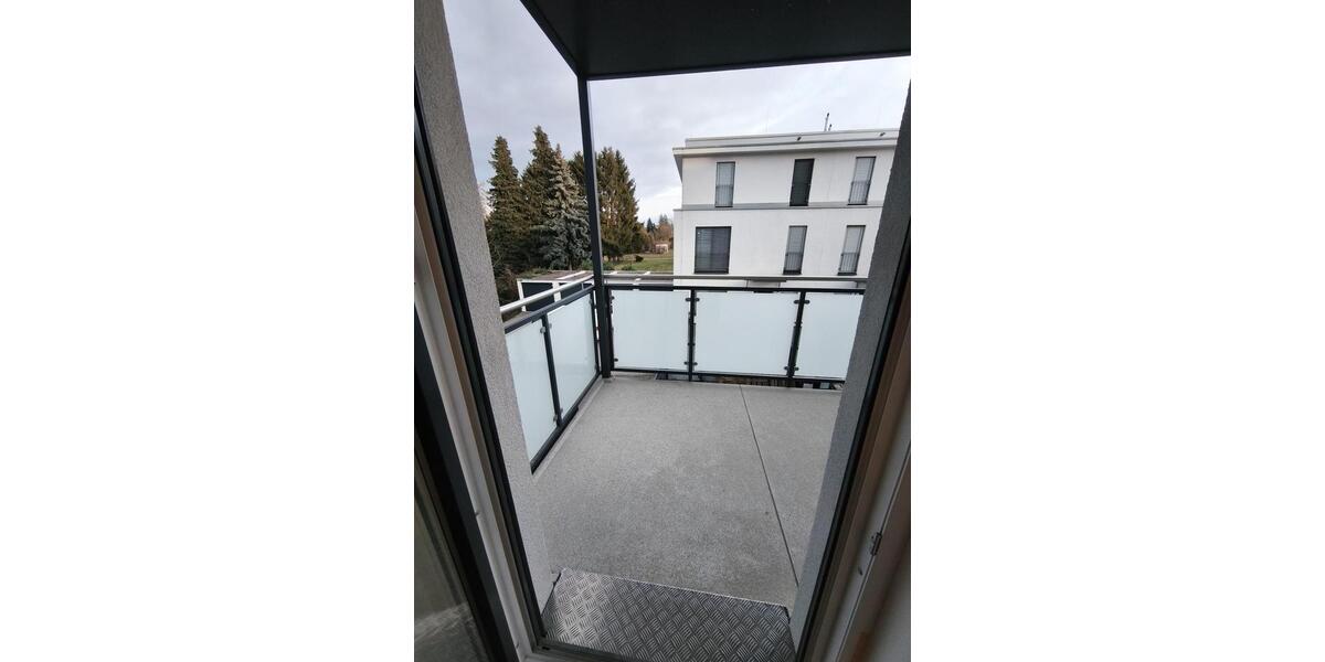 Dachgeschoßwohnung Frankfurt am Main Oberrad - 2 Zimmer, 62 m&sup2;, 1.450&euro; | Angebot:25405864