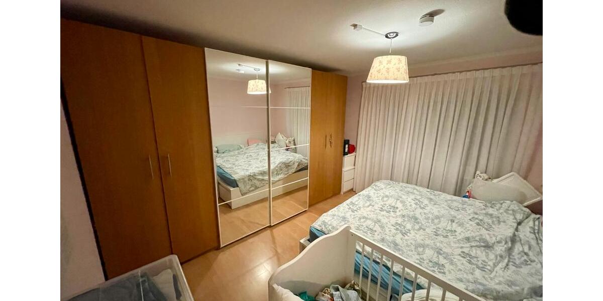 Hochparterre Frankfurt am Main Nord-Ost - 3 Zimmer, 77 m&sup2;, 395.000&euro; | Angebot:27219951