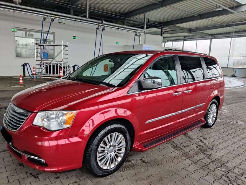 Chrysler Town & Country 214.000 km 14.000 € Erlensee 63526