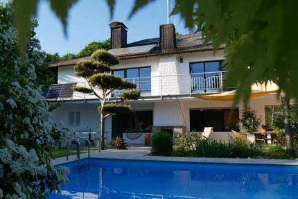 Haus Niedernhausen - 5 Zimmer, 170 m&sup2;, 859.000&euro; | Angebot:25772221