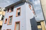 3-Familienhaus in zentraler Lage: Eine Wohnung sofort beziehbar 9 zimmer