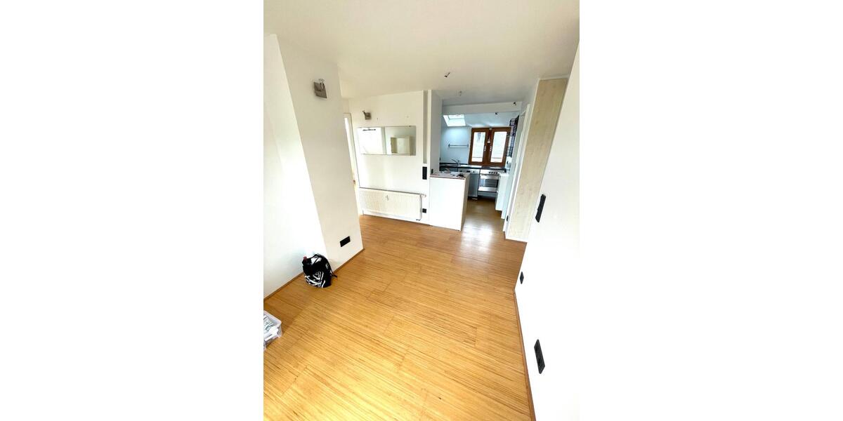 Dachgeschoßwohnung Darmstadt Bessungen - 3 Zimmer, 42 m&sup2;, 240.000&euro; | Angebot:25959136