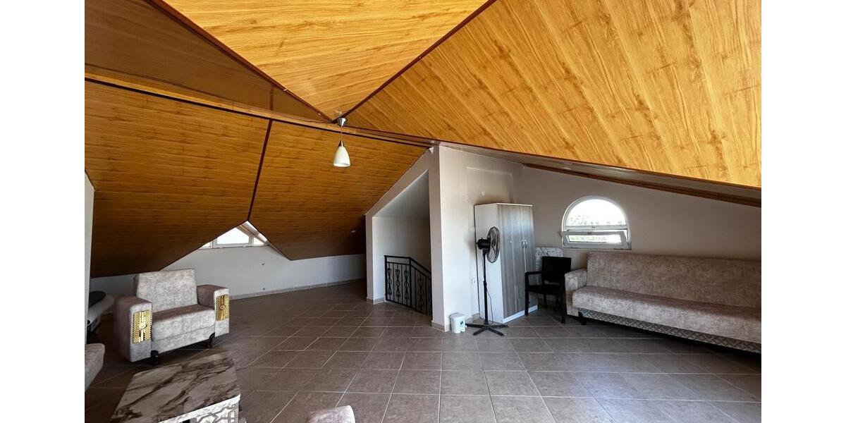 Villa Offenbach am Main Buchrain - 5 Zimmer, 300 m&sup2;, 298.000&euro; | Angebot:25903264