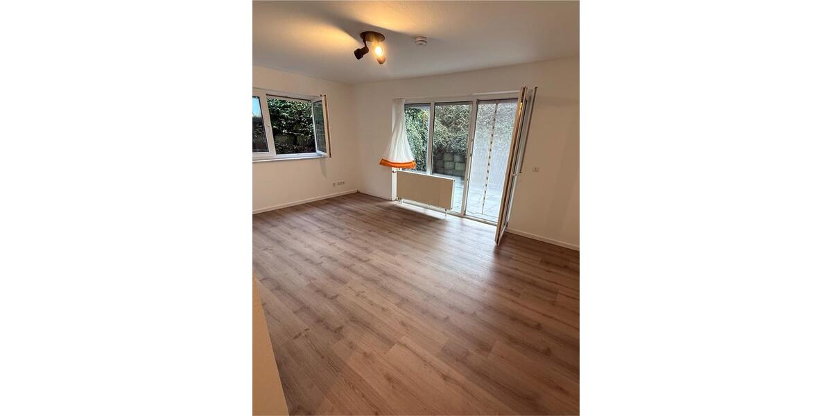 Frisch renoviert: Souterrain mit Terrasse in gepflegtem Haus 1 zimmer