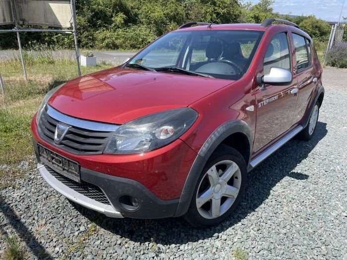 Dacia Sandero 165.000 km 3.350 € Ober-Mörlen 61239