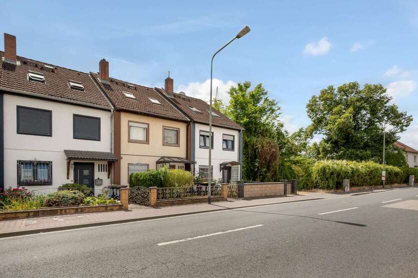 Haus zum Kaufen in Frankfurt am Main 549.000 € 137.02 m²