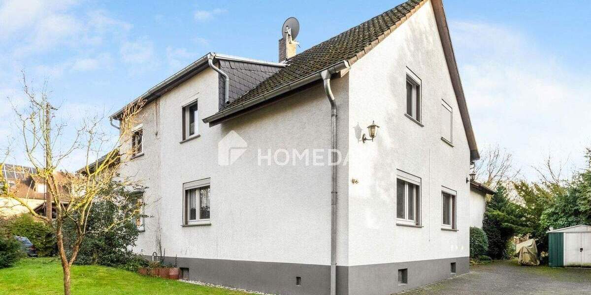 Teilvermietetes MFH mit 4 Wohneinheiten und Erbbaurecht in gepflegter Lage von Frankfurt 8 zimmer