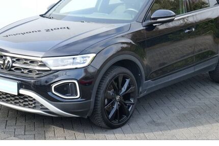 VW T-Roc 17.276 km 28.850 &euro; Nidderau 61130