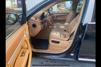 Porsche Cayenne 298.000 km 9.890 &euro; Frankfurt am Main 60327
