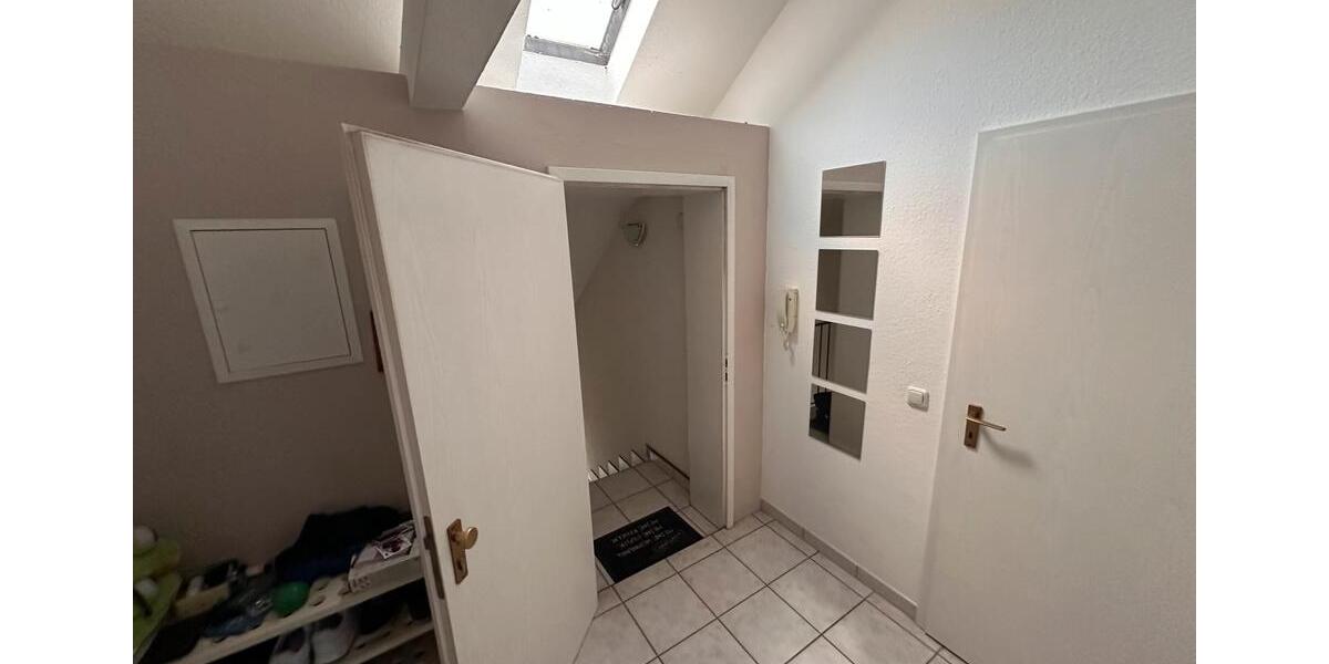 Dachgeschoßwohnung Nidderau - 2 Zimmer, 65 m&sup2;, 890&euro; | Angebot:26396330