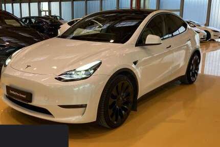 Tesla Model Y 34.547 km 39.900 &euro; Hanau 63457