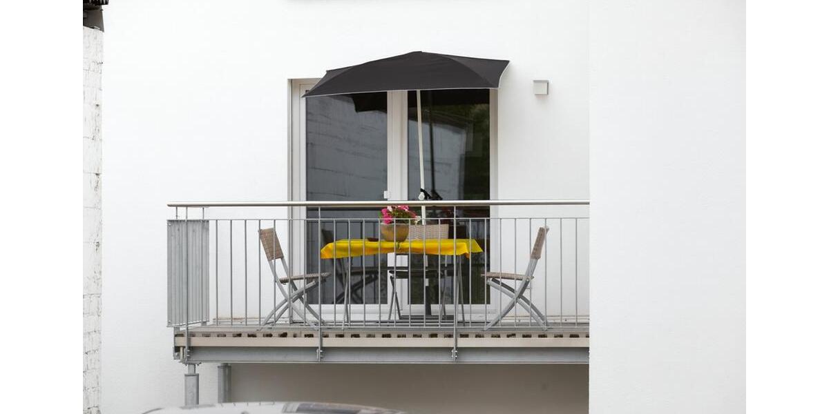 Voll möblierte 2-Zimmer-Luxuswohnung mit Garten & Außenstellplatz in Frankfurt-Preungesheim 2 zimmer