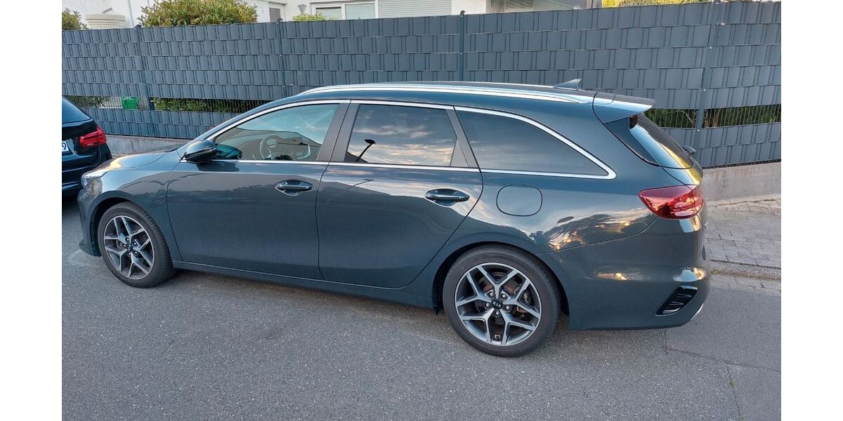 Kia ceed / Ceed 43.000 km 15.600 &euro; Egelsbach 63329