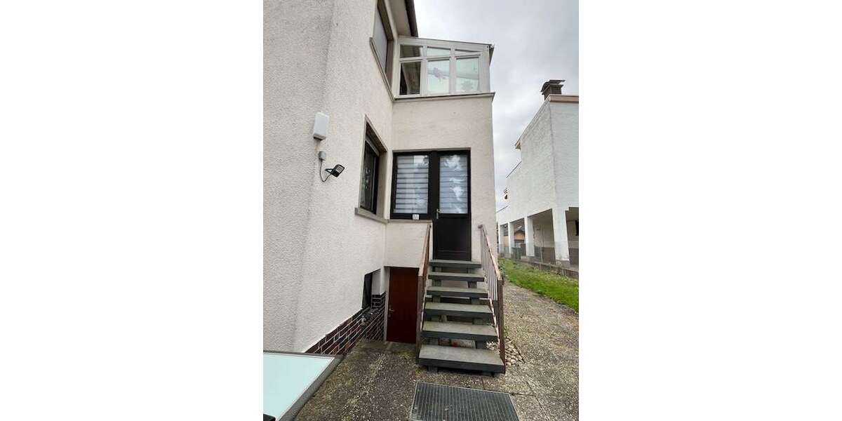 Haus zum Kaufen in Offenbach-Bieber 1.150.000 € 434 m² 13.5 zimmer