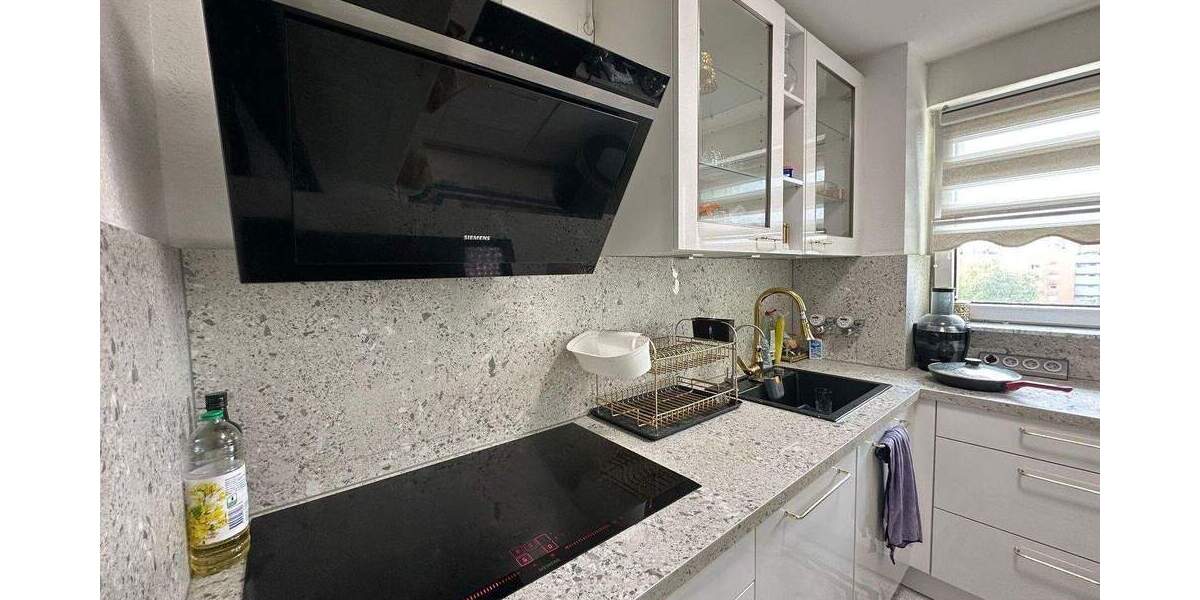 Provisionsfrei Moderne, kernsanierte 3-Zimmer Wohnung *Tiefgarage* Balkon 3 zimmer