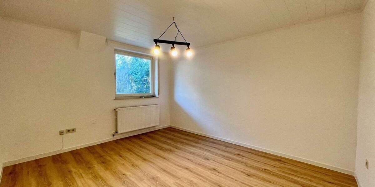 Einfamilienhaus Dieburg - 6 Zimmer, 176 m&sup2;, 1.950&euro; | Angebot:25628063