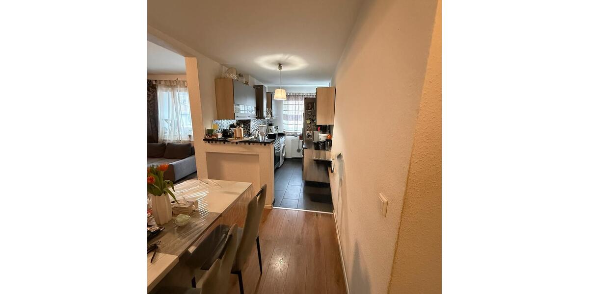 Etagenwohnung Offenbach am Main Hafen - 2 Zimmer, 69 m&sup2;, 1.010&euro; | Angebot:25732697