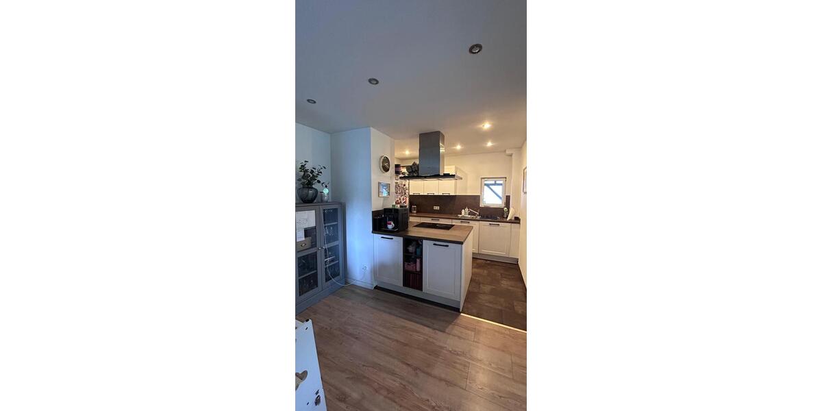 Einfamilienhaus Altenstadt - 10 Zimmer, 215 m&sup2;, 585.000&euro; | Angebot:27021928