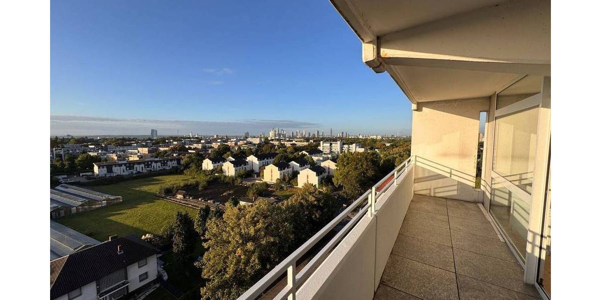 4-ZW mit großen Balkonen und Skyline Blick im 10. OG 4 zimmer