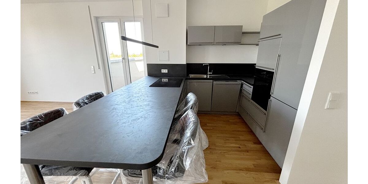 Helligkeit & Eichenholz: Barrierefreie 3-Zimmer-Wohnung mit West-Dachterrasse & Fernblick. - 3- Darmstadt Darmstadt/Vororte | Angebot:26221652