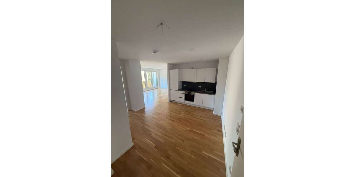 Etagenwohnung Frankfurt am Main Bornheim - 2 Zimmer, 67 m&sup2;, 1.635&euro; | Angebot:26997970