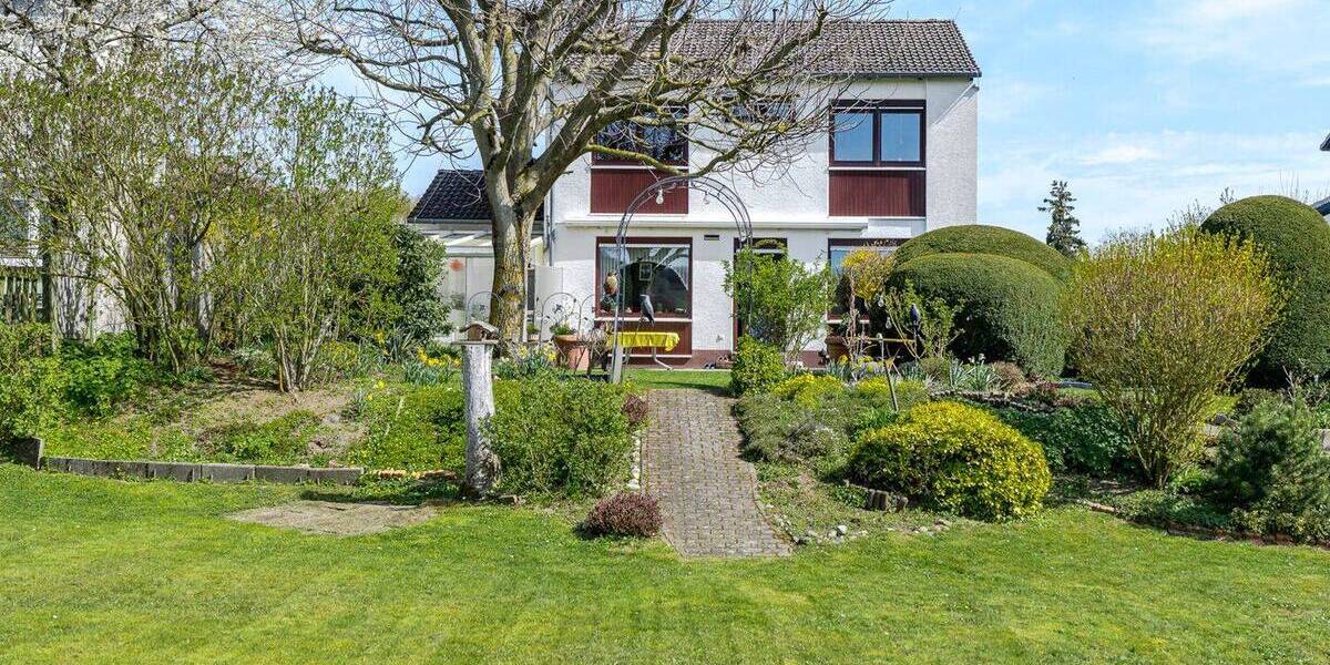 Einfamilienhaus Wehrheim - 5 Zimmer, 140 m&sup2;, 570.000&euro; | Angebot:26361300