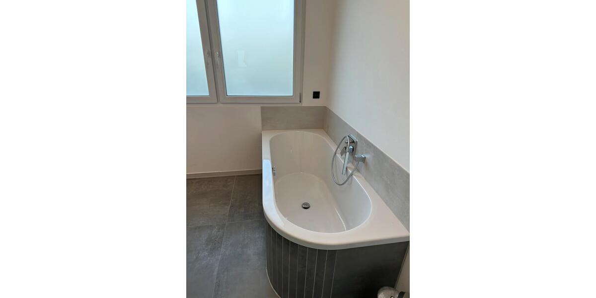 Einfamilienhaus Rodgau - 4 Zimmer, 170 m&sup2;, 1.690&euro; | Angebot:25479982