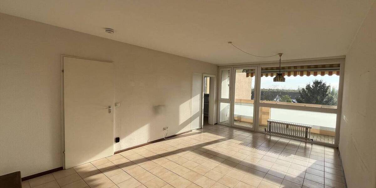 Etagenwohnung Frankfurt am Main Eckenheim - 3 Zimmer, 84 m&sup2;, 299.000&euro; | Angebot:26203912