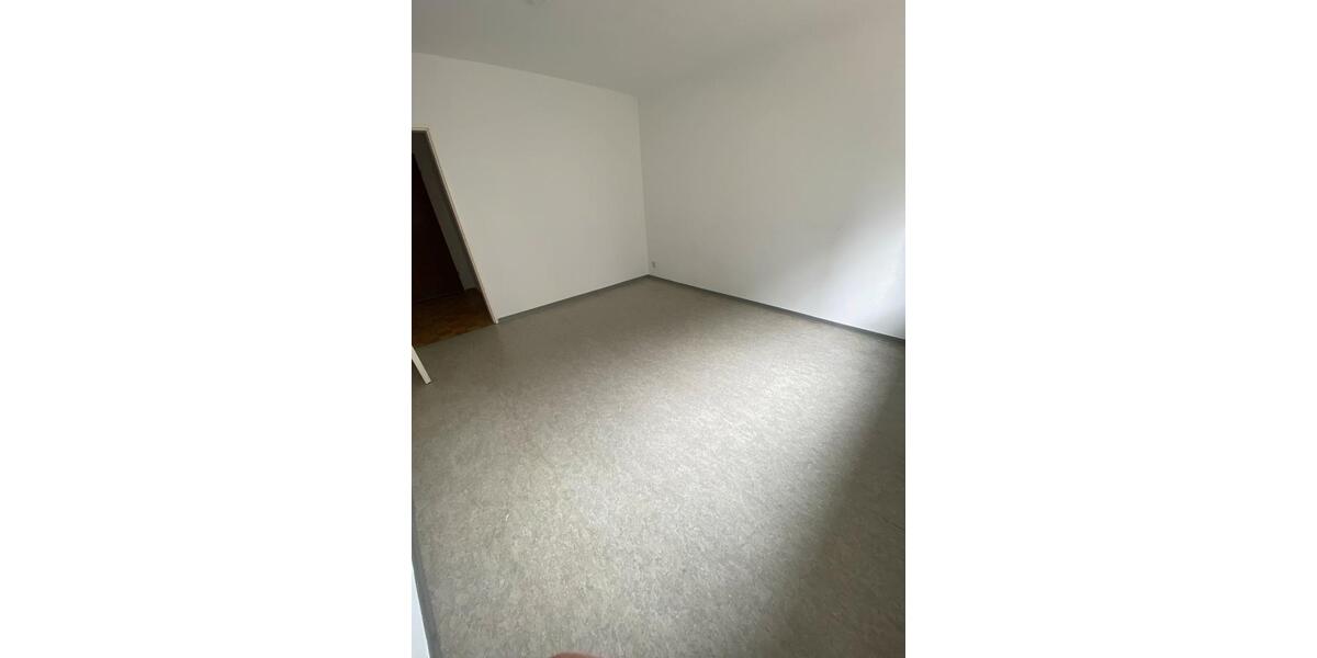 Hochparterre Bad Nauheim - 1 Zimmer, 52 m&sup2;, 550&euro; | Angebot:25656945