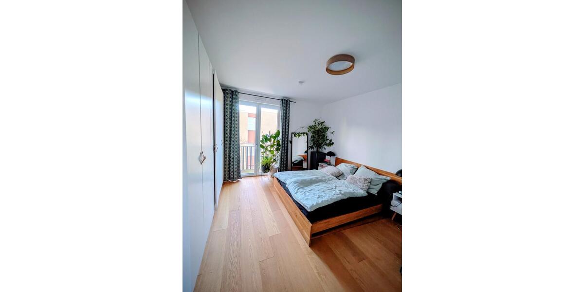 Etagenwohnung Offenbach am Main Hafen - 4 Zimmer, 109 m&sup2;, 1.850&euro; | Angebot:25376328