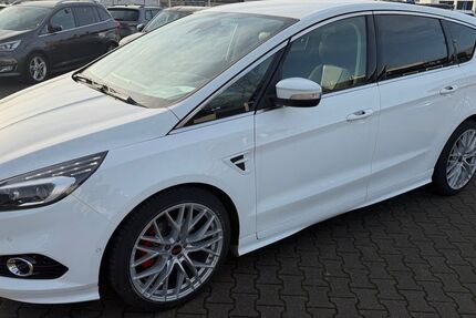 Ford S-Max 53.400 km 19.999 &euro; Frankfurt 60386