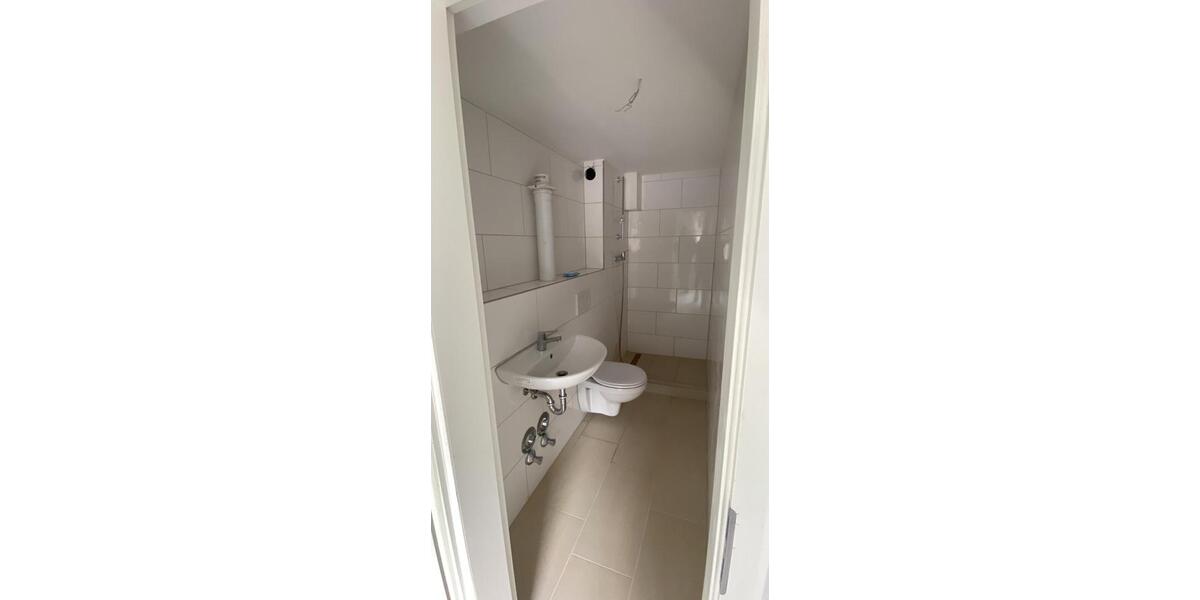 Helle-neu renovierte Wohnung in Nieder-Mockstadt ( Florstadt ) 4 zimmer