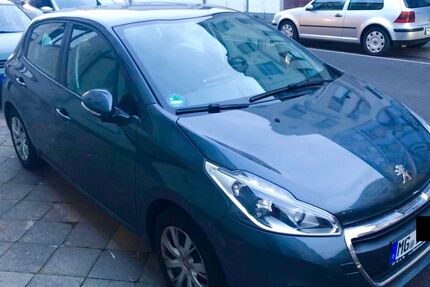 Peugeot 208 82.000 km 6.990 € Frankfurt 60311