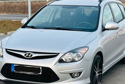 Hyundai i30 124.450 km 4.999 &euro; Hofheim 65719