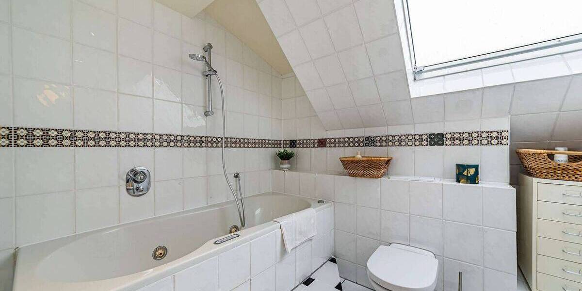 Etagenwohnung Bad Homburg vor der Höhe Bad Homburg - 3 Zimmer, 80 m&sup2;, 1.700&euro; | Angebot:26388794