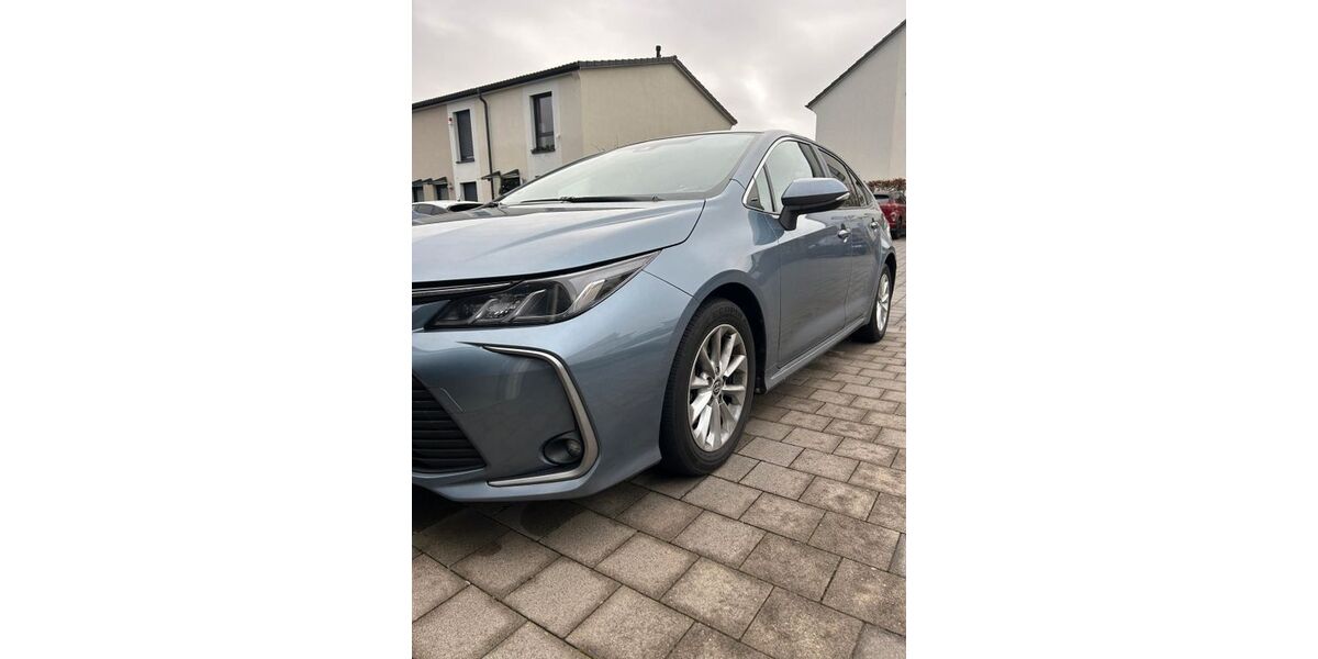 Toyota Corolla 93.300 km 16.000 &euro; Dietzenbach 63128