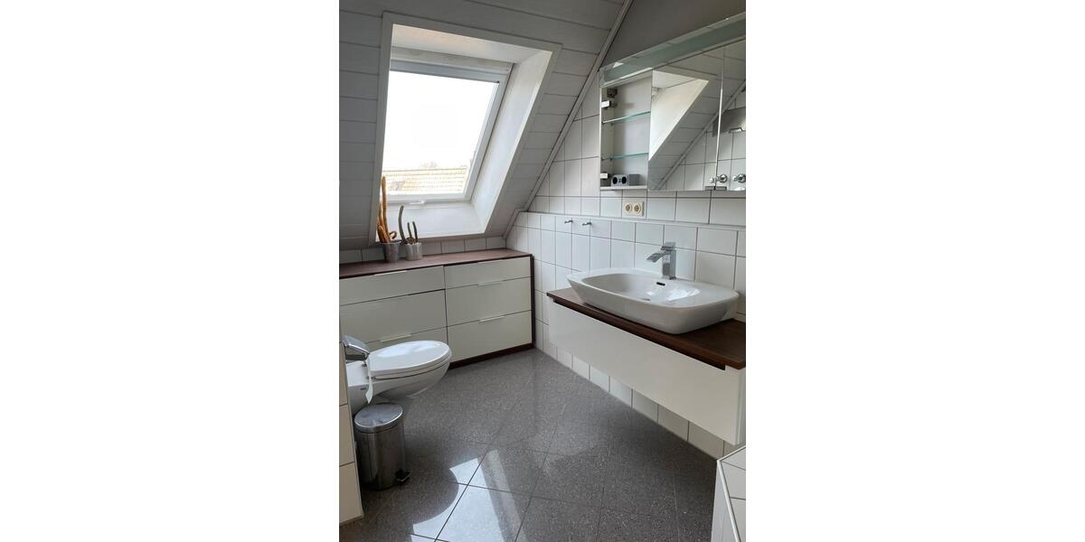 Dachgeschoßwohnung Hofheim am Taunus - 3 Zimmer, 89 m&sup2;, 370.000&euro; | Angebot:24779518