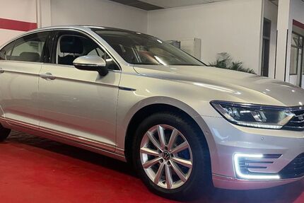 VW Passat 97.370 km 15.490 &euro; Friedberg (Hessen) 61169