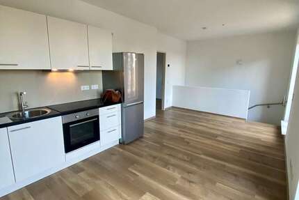 Zimmer Frankfurt am Main Niederrad - 750&euro; | Angebot:24339426