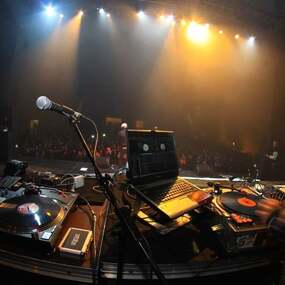 Billa Joe - Kill Bills Tour 2025 05.12.2025 Das Bett