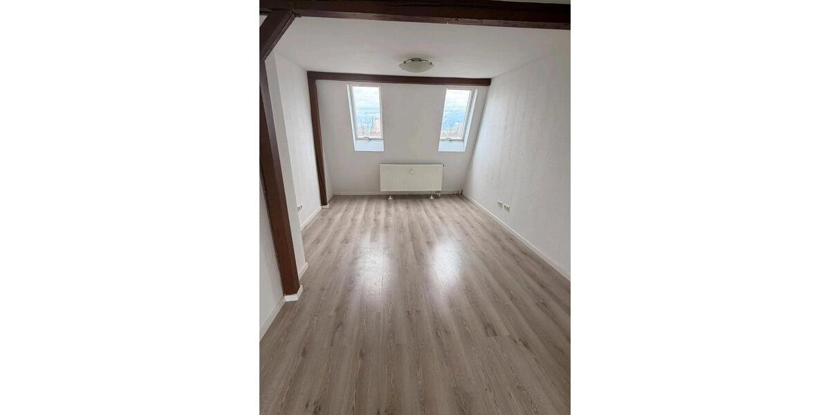 Dachgeschoßwohnung Offenbach am Main Buchrain - 3 Zimmer, 80 m&sup2;, 1.250&euro; | Angebot:26378290