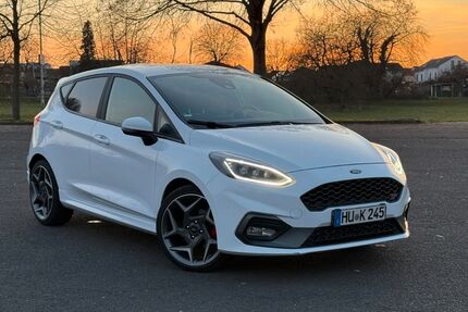 Ford Fiesta 61.500 km 16.450 &euro; Mainhausen 63533