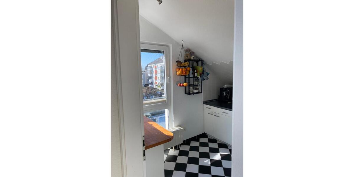 Etagenwohnung Frankfurt am Main Niederrad - 3 Zimmer, 82 m&sup2;, 1.860&euro; | Angebot:25648807
