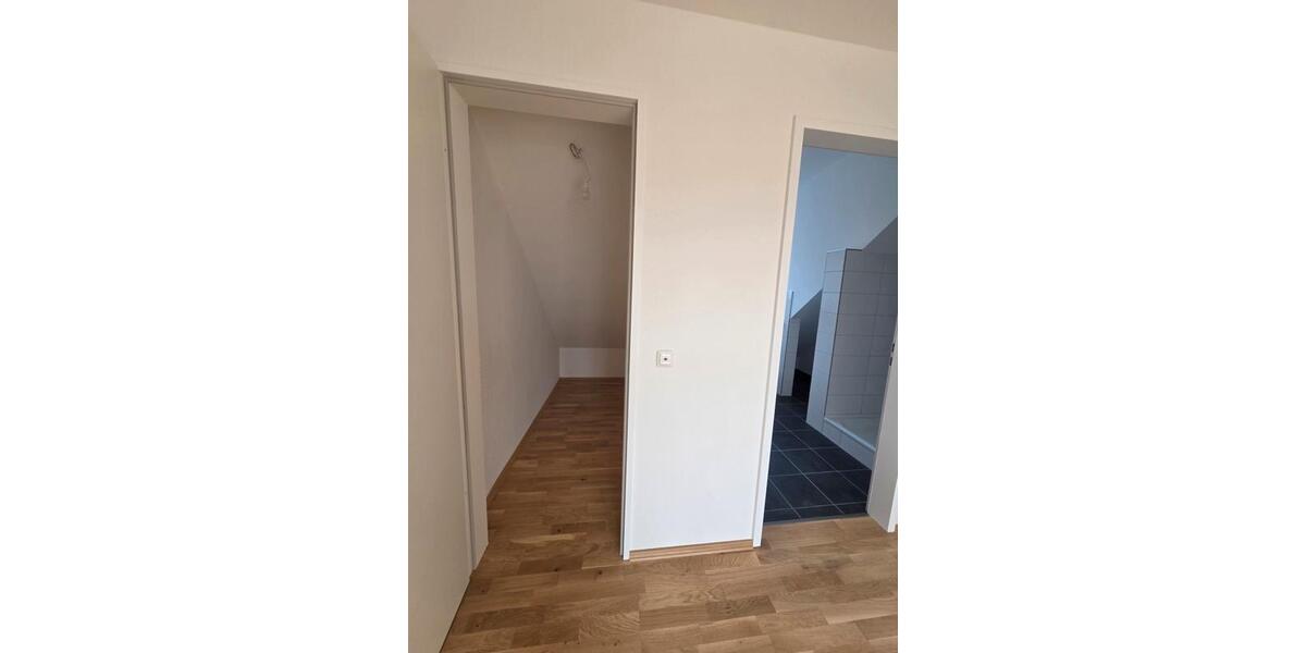 Dachgeschoßwohnung Darmstadt Darmstadt-Nord - 1.5 Zimmer, 34 m&sup2;, 690&euro; | Angebot:26472455