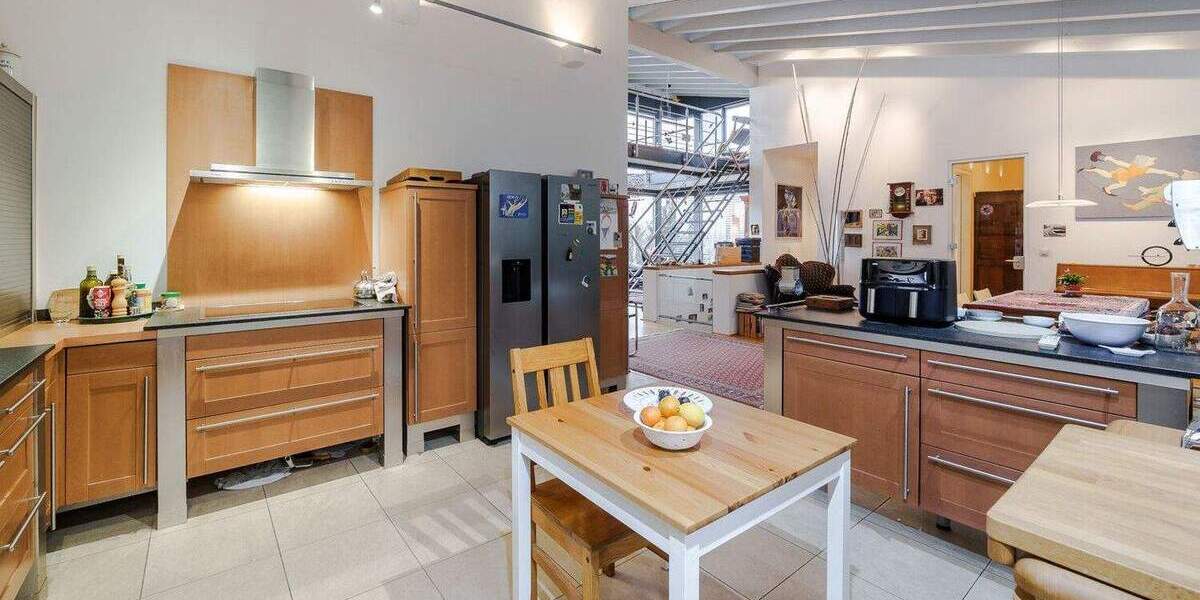 Ausblick - Licht - Natur - Privatsphäre - Ruhe: Architektenhaus mit außergewöhnlichem Grundriss 7 zimmer