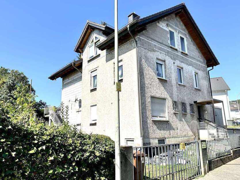 Haus zum Kaufen in Hofheim am Taunus 1.080.000 € 300 m²