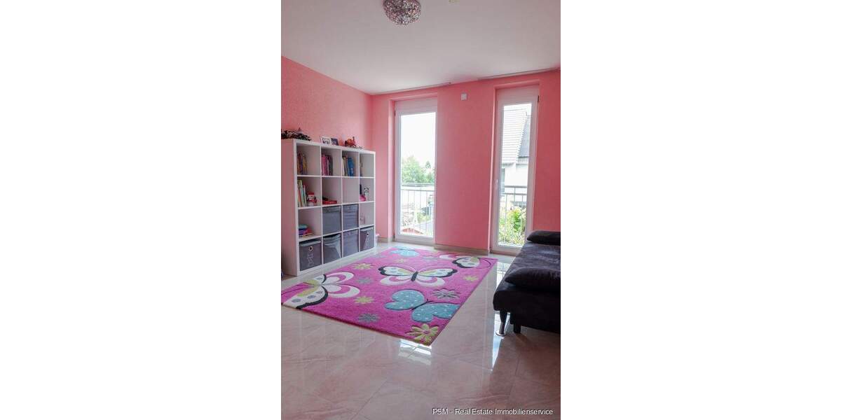 Familientraum: Modernes Zuhause mit Dachstudio & sonnigem Garten 4 zimmer